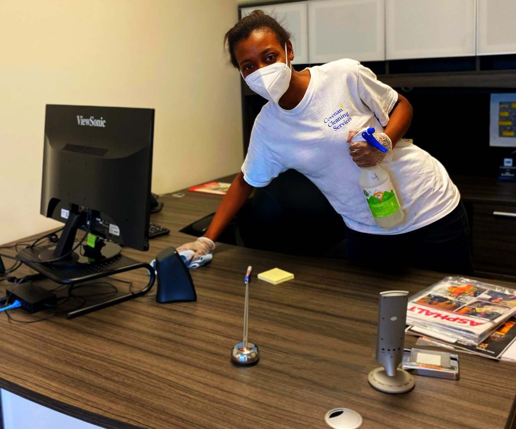 Image of a Covenant Cleaning Orlando employee cleaning a business