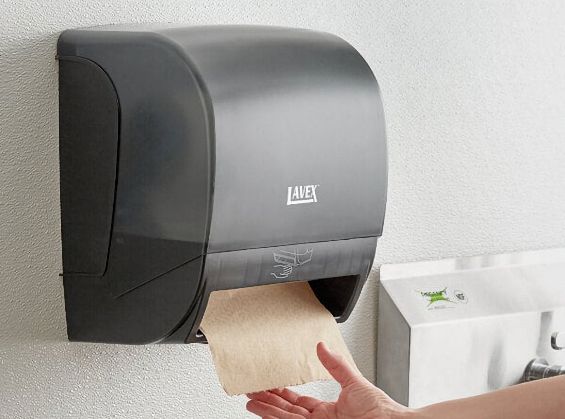 How to pick the best commercial paper towel dispenser for your business or office