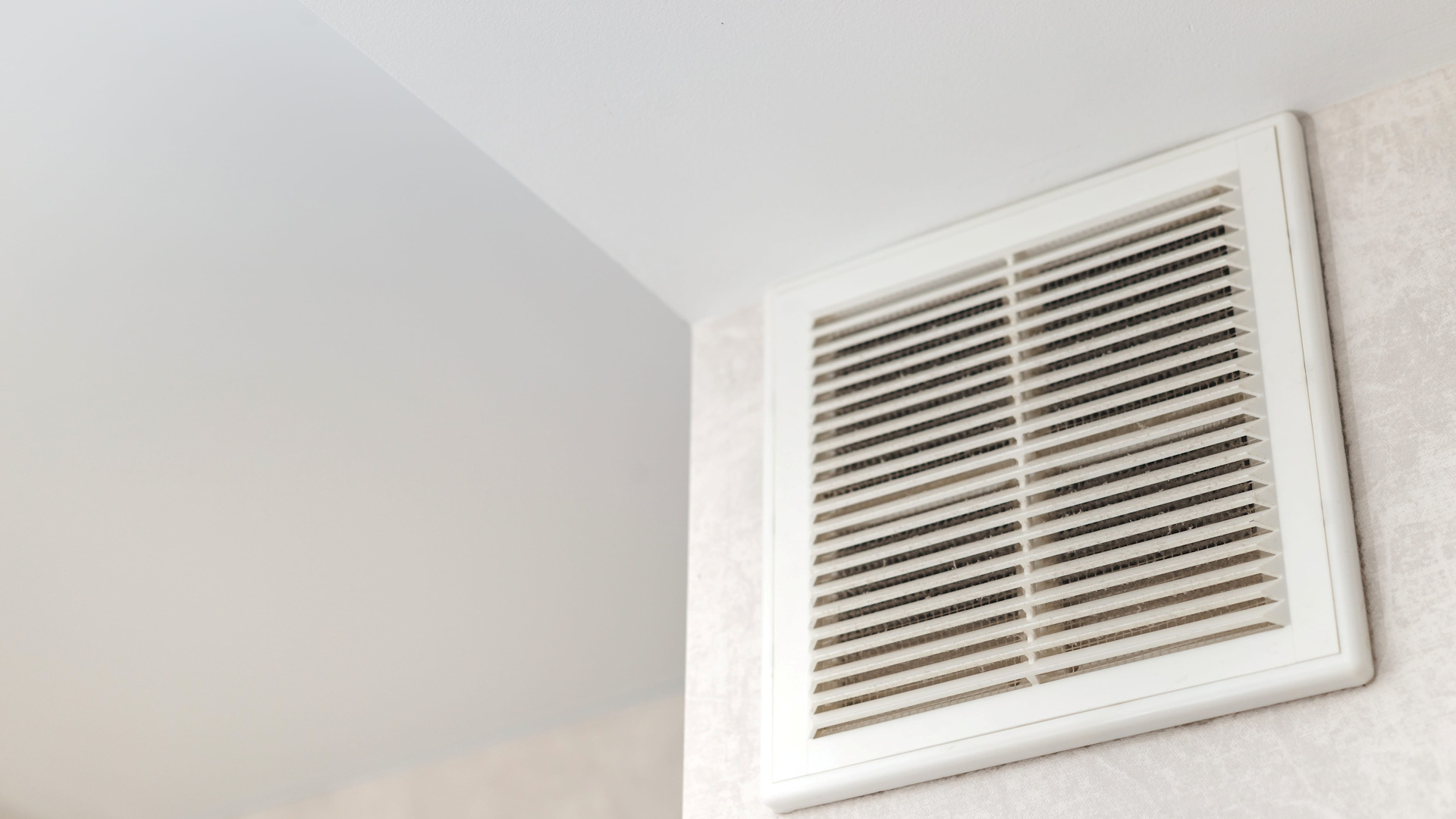How to clean wall and ceiling vents