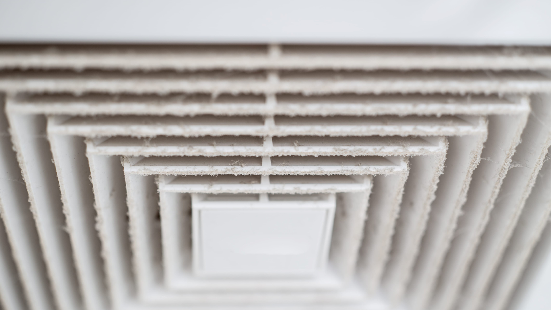 How to clean wall and ceiling vents